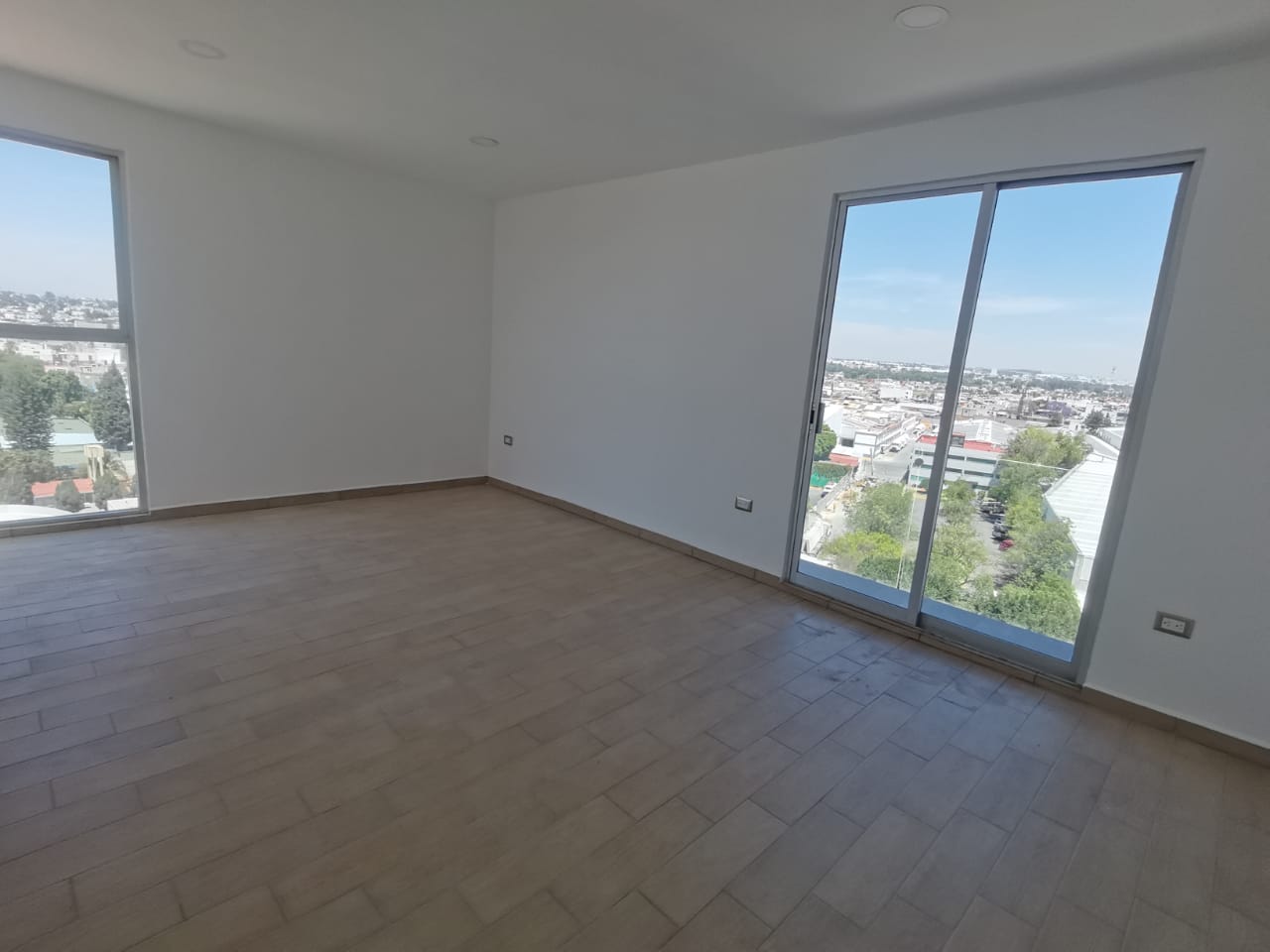 Venta de Penthouse cerca de 	Calz. Zavaleta