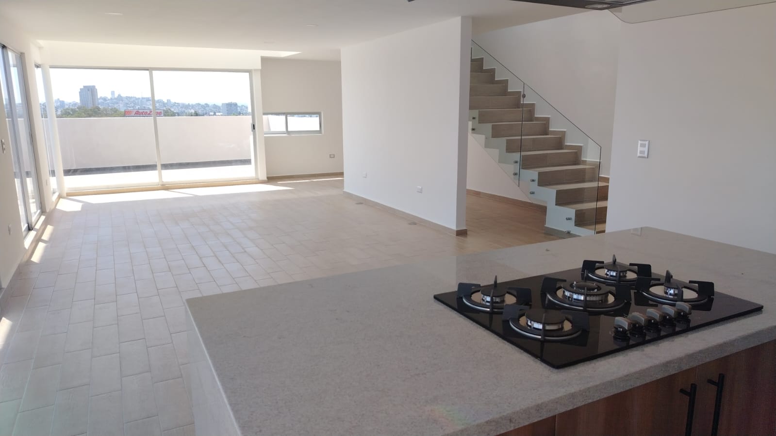Venta de Penthouse cerca de 	Calz. Zavaleta